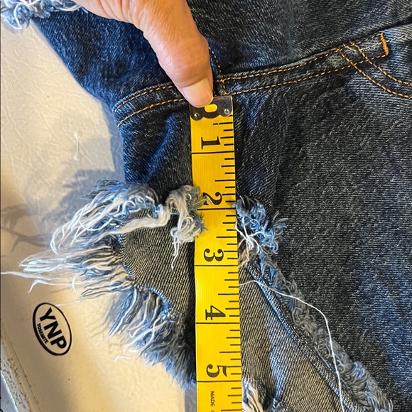 Levi's 501‎ Dark Blue Jean Shorts with Frayed Hem W26 - Picture 10 of 12